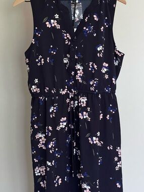 41 Hawthorn Floral Dress Women’s Size L Navy Sleeveless NWT Elastic Waist